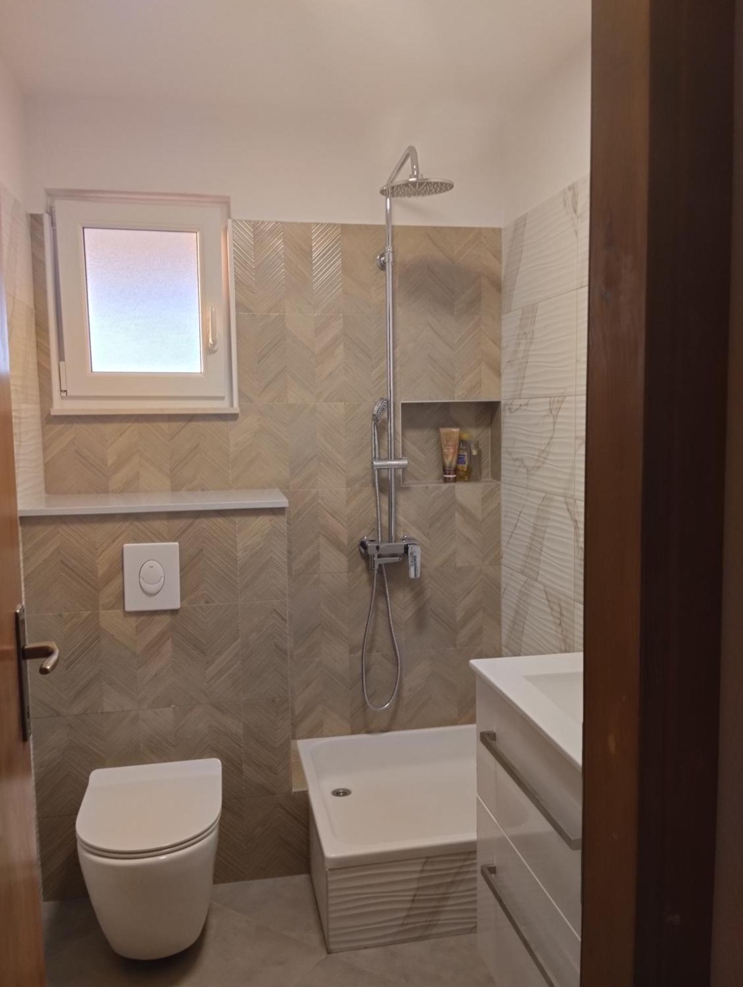 Baška VodaNina Seaviewアパートメント エクステリア 写真